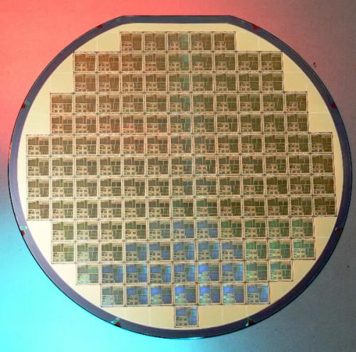 ¿Por qué los microchips son de silicio?